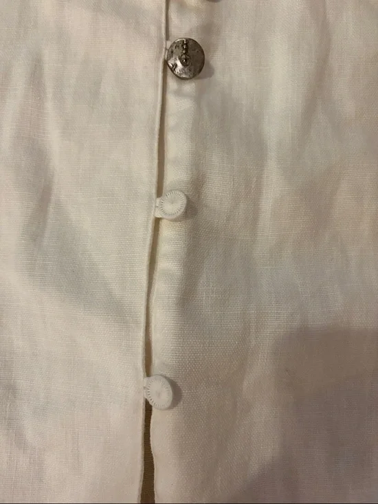 White Button-Front Linen top - Picture 3 of 16